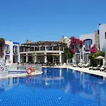 Serpina (adults Only) 3*