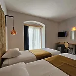 ホテル Serpina (adults Only) 3*