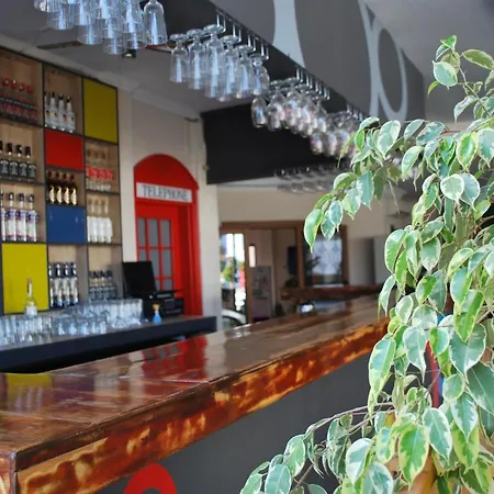 מלון Serpina (adults Only)