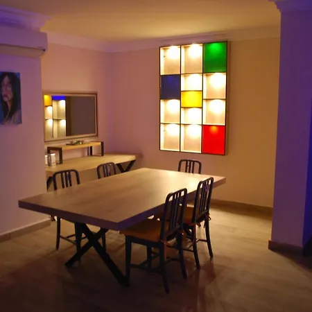 מלון Serpina (adults Only) 3*