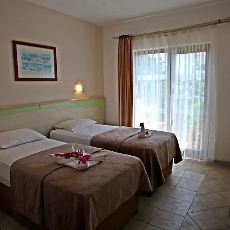 מלון Serpina (adults Only) 3*