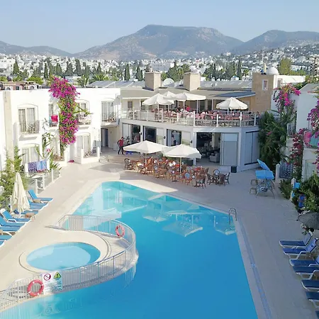 מלון Serpina (adults Only) 3*