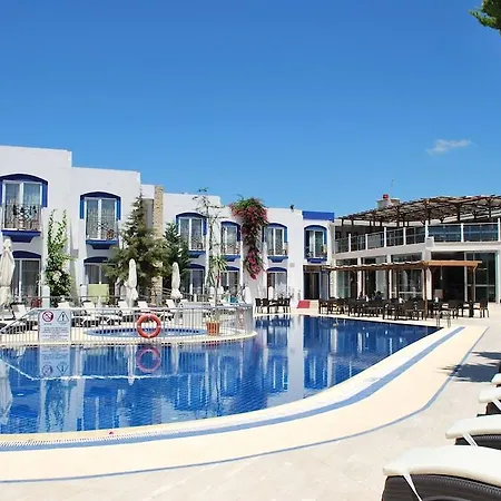 Serpina (adults Only) Otel 3*