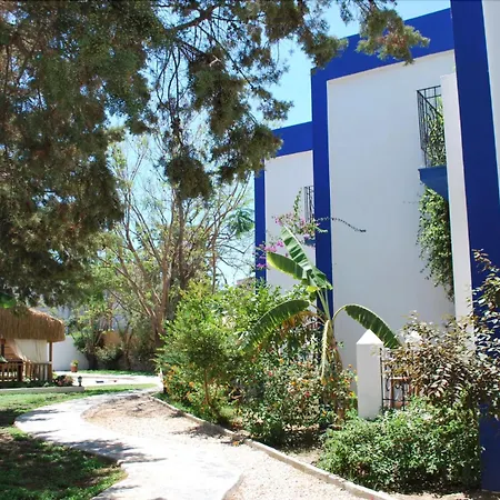 Serpina (adults Only) Otel 3*