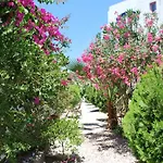 מלון Serpina (adults Only) 3*