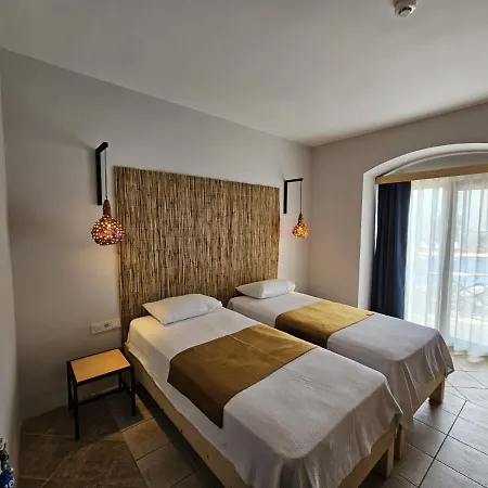 Serpina (adults Only) 3*